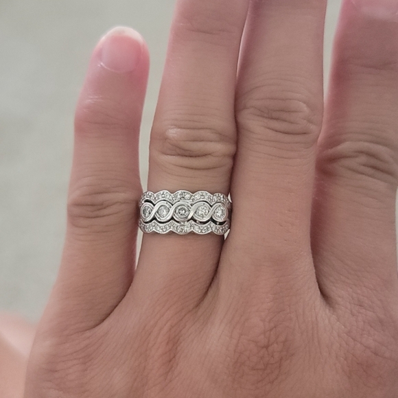 14k White Gold Diamond Band